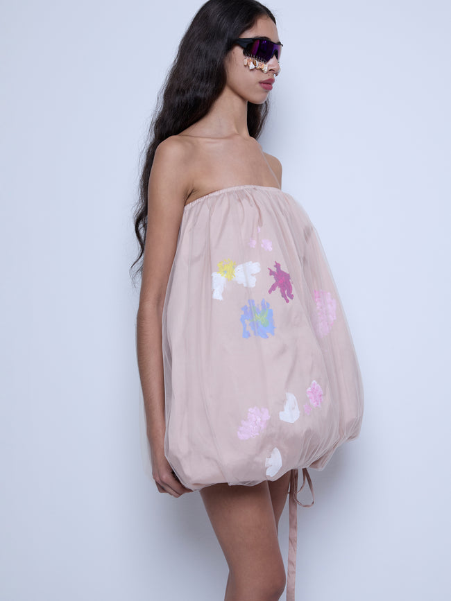 flores en la piedra dress